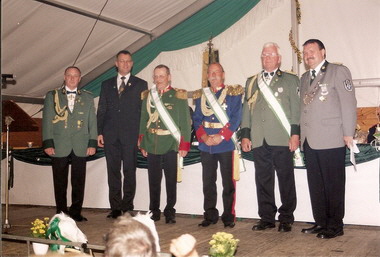 Ordenstr�ger 2004 Schulterband 2