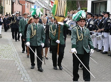 Galerie-Bezirke-2008-Fahne-Effeld[1]